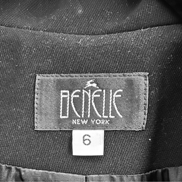 Benelle New York Black Trench Coat, Vintage, Women’s Size 6 - Picture 3 of 9